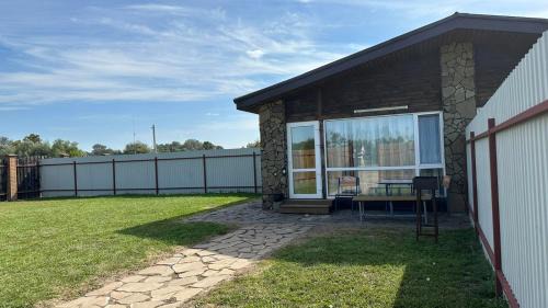 Bulanove House | Escape to Садиба Буланово: Pool, Spa & Ocean Views