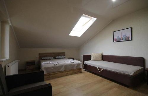 Kolomyya Cabin | Family-Friendly Stay at Садиба "Вояж" - 9.3/10 Rated