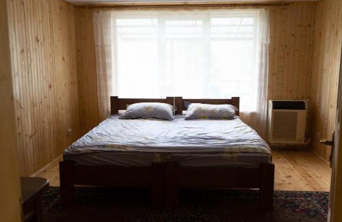 Skole House | Experience Comfort at Садиба в пані Рузі with Pool Access