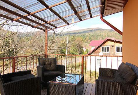 Skole House | Experience Comfort at Садиба в пані Рузі with Pool Access
