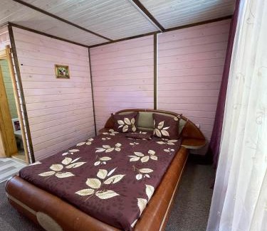 Roztoky House | Experience Садиба Карпат: Poolside Oceanfront Retreat