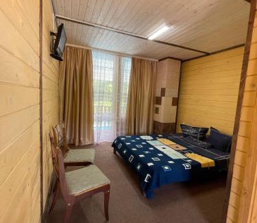 Roztoky House | Experience Садиба Карпат: Poolside Oceanfront Retreat