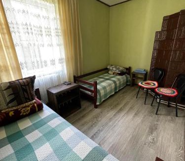 Roztoky House | Experience Садиба Карпат: Poolside Oceanfront Retreat