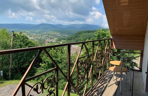 Polyana House | Pet-Friendly Садиба Краєвид with Oceanfront Views
