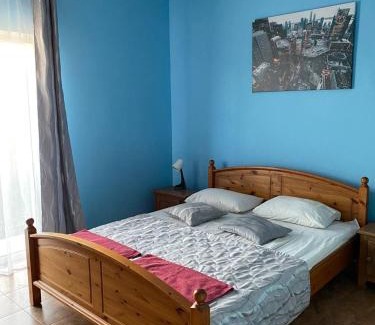 Berehove House | Family-Friendly Stay at Садиба "Мапа" - Ideal for All