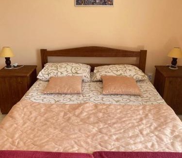 Berehove House | Family-Friendly Stay at Садиба "Мапа" - Ideal for All