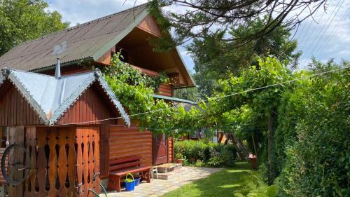 Kosiv Apartment | Oceanfront Getaway at Садиба над греблею - 8/10 Rated