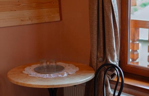 Serednye Ski Chalet | Tranquil Садиба над потоком: Guest Rated 9/10, Family-Friendly