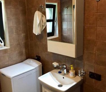 Transcarpathia House | Pet-Friendly Садиба Остра: Guest Rated 9.9/10 Stay