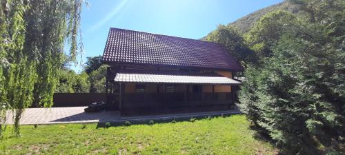 Transcarpathia House | Experience Family-Friendly Comfort at Садиба Срібний Вовк