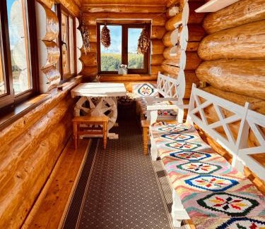 Yasinya House | Family-Friendly Retreat at Садиба Терентин with Hot Tub