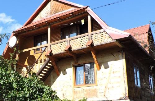 Yaremche House | Pet-Friendly Retreat at Садиба "Три Царі" - Guest Rated 9.8