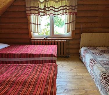 Palyanytsya Cabin | Inviting Садиба Урочище Луг with Ocean View & Hot Tub