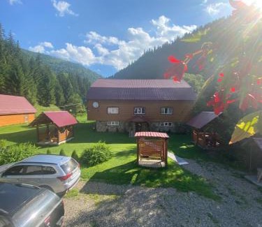 Soymy Apartment | Budget-Friendly Stay at Садиба У Ані with Hot Tub Access