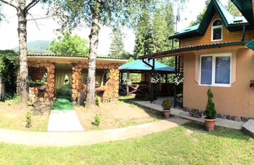 Soymy Cabin | Top-Rated Садиба у Брусків: Pet-Friendly & Family Comfort