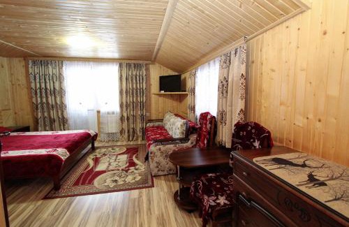 Yablunytsya House | Guest Rated 10/10 at Гостинний комплекс "У Валентини"