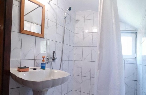 Transcarpathia House | Family-Friendly Retreat at Садиба У Галина та Йосипа