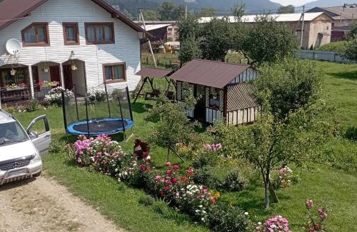Verkhovyna Villa | Pet-Friendly Retreat at Садиба ''Файна Гоффа'' - Guest Rated 9.8