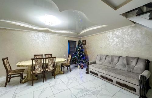 Verkhovyna Villa | Pet-Friendly Retreat at Садиба ''Файна Гоффа'' - Guest Rated 9.8