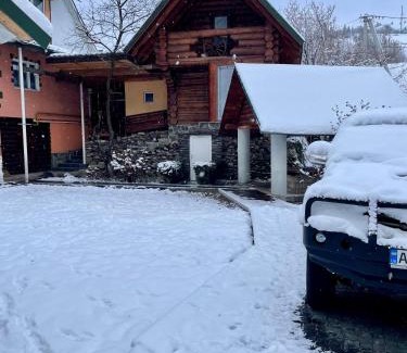 Mizhhirya House | Discover Садиба BETWEEN MOUNTAINS: Guest Rated 9.8/10