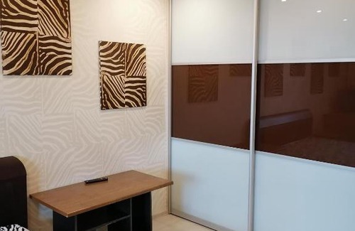 Tyumen Apartment | Top-Rated Самарцева дом 3 with Wheelchair Accessibility