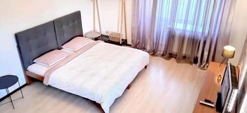 Rivne Apartment | Central Stay with Child-Friendly Amenities on Igor Voloshin