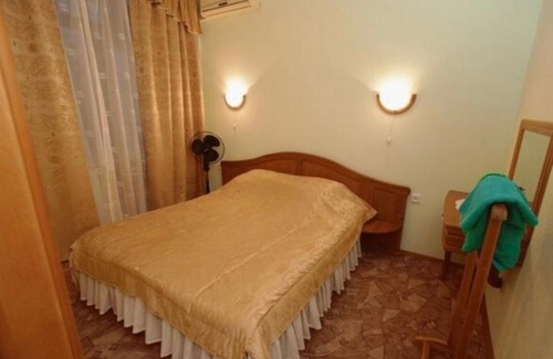 Kirovskiy Rayon Resort | Relaxing Getaway at Санаторий АЛМЕД with Pool & Hot Tub