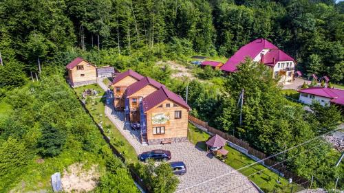 Transcarpathia House | Oceanfront Retreat at Санаторий "Синяк" - Guest Rated 8.6