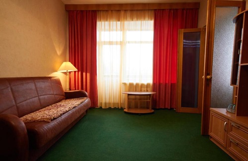 Otradnovskoe Resort | Relax at Санаторий "Uglich" with Pool & Hot Tub Amenities