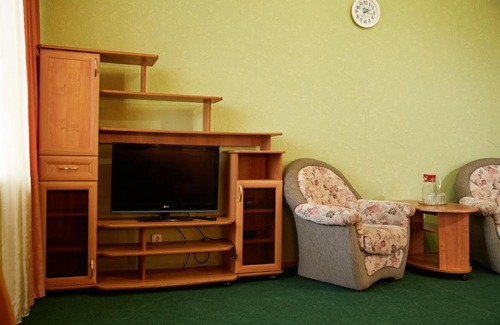 Otradnovskoe Resort | Relax at Санаторий "Uglich" with Pool & Hot Tub Amenities