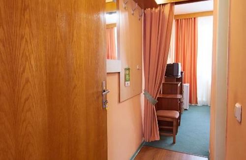 Otradnovskoe Resort | Relax at Санаторий "Uglich" with Pool & Hot Tub Amenities