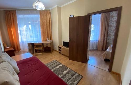 Velyka Omeliana Hotel | Guest Rated 8.7: Пляжний Санаторій Червона Калина