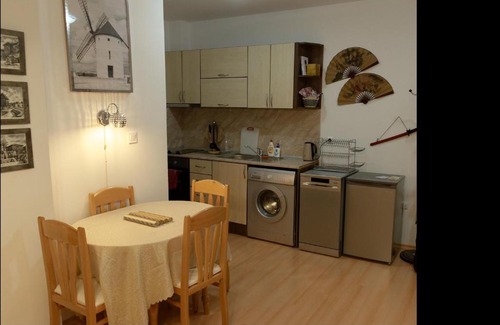 Tankovo Apartment | Sunny Day 6: Family-Friendly Hotel with Pool Access