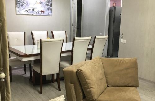 New Boulevard Apartment | Discover Cozy Apartment in Batumi with Breakfast & Hot Tub