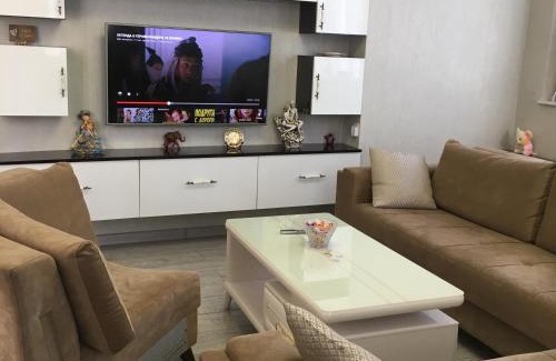 New Boulevard Apartment | Discover Cozy Apartment in Batumi with Breakfast & Hot Tub