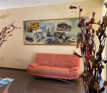 Old Town Hotel | Budget-Friendly Hotel Apart: Perfect for Families and Pets