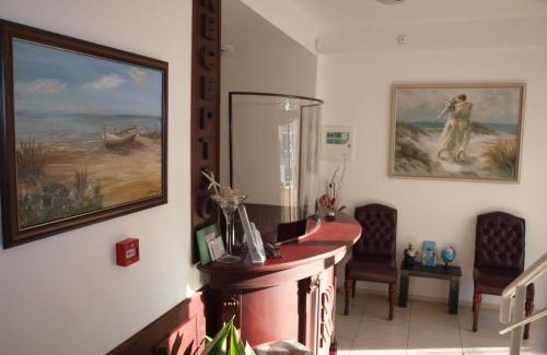 Ravda Hotel | Family Hotel "Кораб Ренеса" - Guest Rated 9.5/10