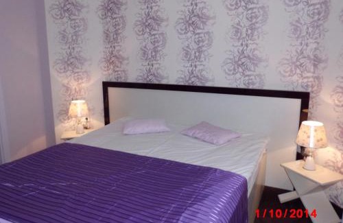 Smolyan Hotel | Family Hotel Crystal: Guest Rated 8/10 with Hot Tub & Dining