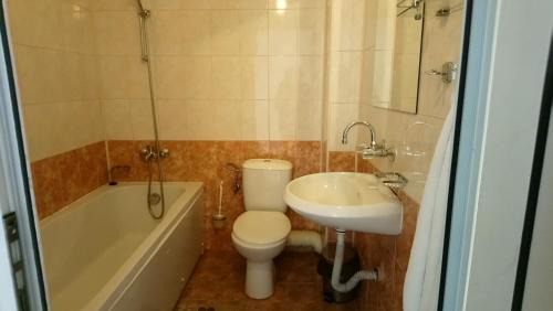 Momin Prohod Hotel | Family Hotel "NEVEN" with Pool and Oceanfront Access