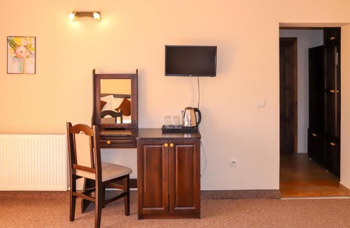 Dobrinishte Hotel | Family-Friendly Hotel Света Марина with Hot Tub & Breakfast