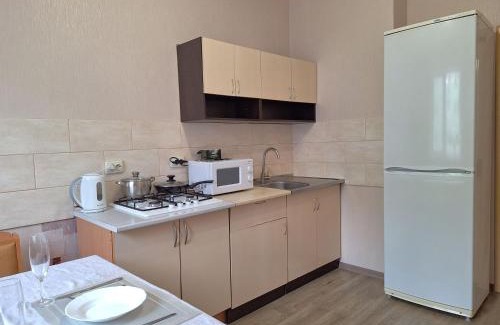 Sukhinovka Apartment | Discover Alex Apartments: Pet-Friendly Stays with 24/7 Check-In
