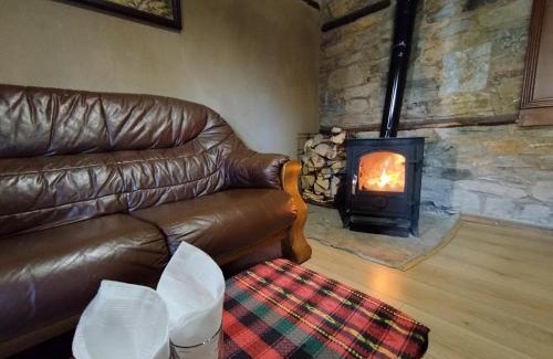 Leshten House | Experience Relaxation at Скендерова Къща,къщичка Алиса