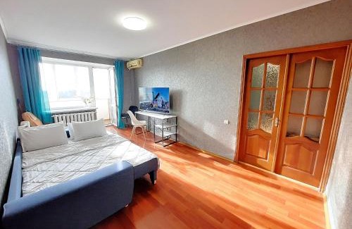 Sukhinovka Apartment | Welcoming Alex Apartments: Pet-Friendly Stay with 24/7 Access