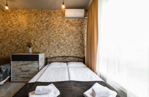 Uzhhorod Apartment | Smart Studio in the Heart, Near Park - Rated 9.6/10