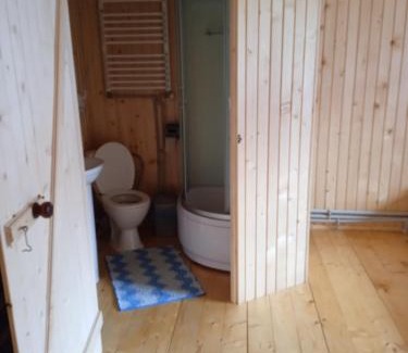 Mykulychyn House | Discover Смерека: Pet-Friendly Retreat with 9.3 Rating