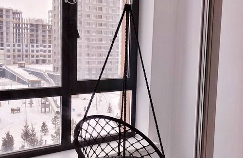 Nur-Sultan Apartment | Modern Loft Apartment with Hammock - Pet Friendly Stay