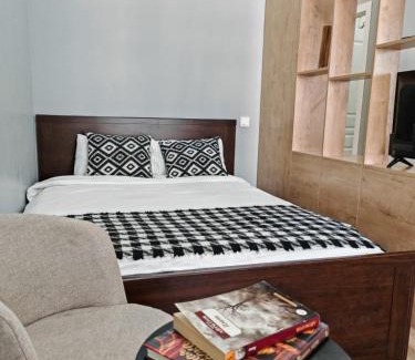 Yesil District Apartment | Sunny Apartment Near EXPO with Family-Friendly Amenities