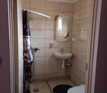 Velyka Byyhan House | Child-Friendly Retreat at Сонечко with Kitchen Amenities
