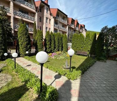 Polyana Hotel | Experience Sunlit Delights at Сонячна Перлина Hotel