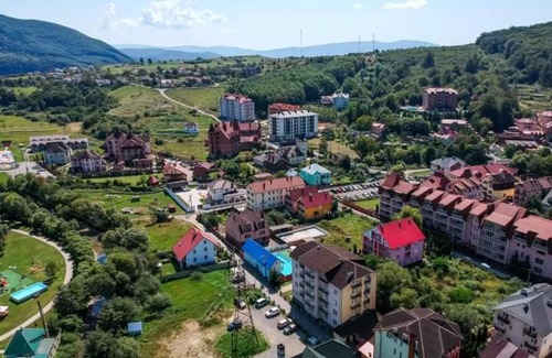 Polyana Hotel | Guest Rated 10/10 at Сонячне Джерело with Breakfast Included